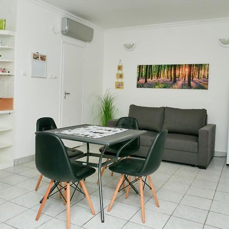 Cseresznyes Apartman Berekfurdo Exterior foto