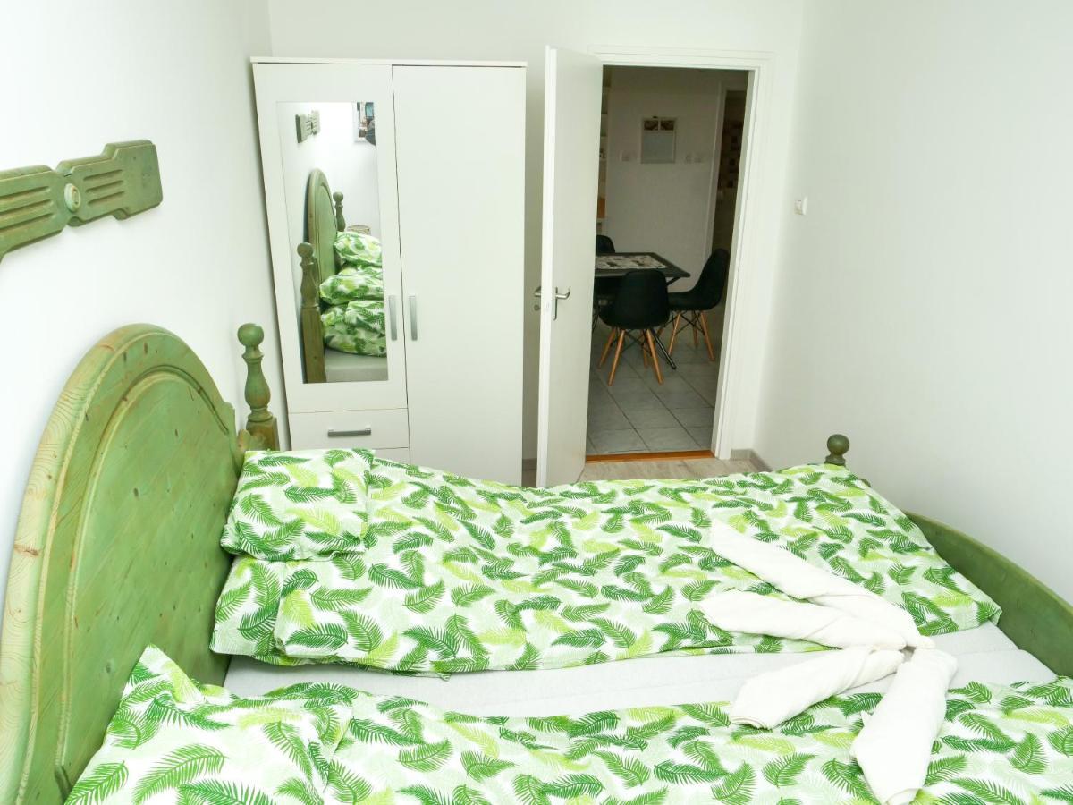 Cseresznyes Apartman Berekfurdo Exterior foto